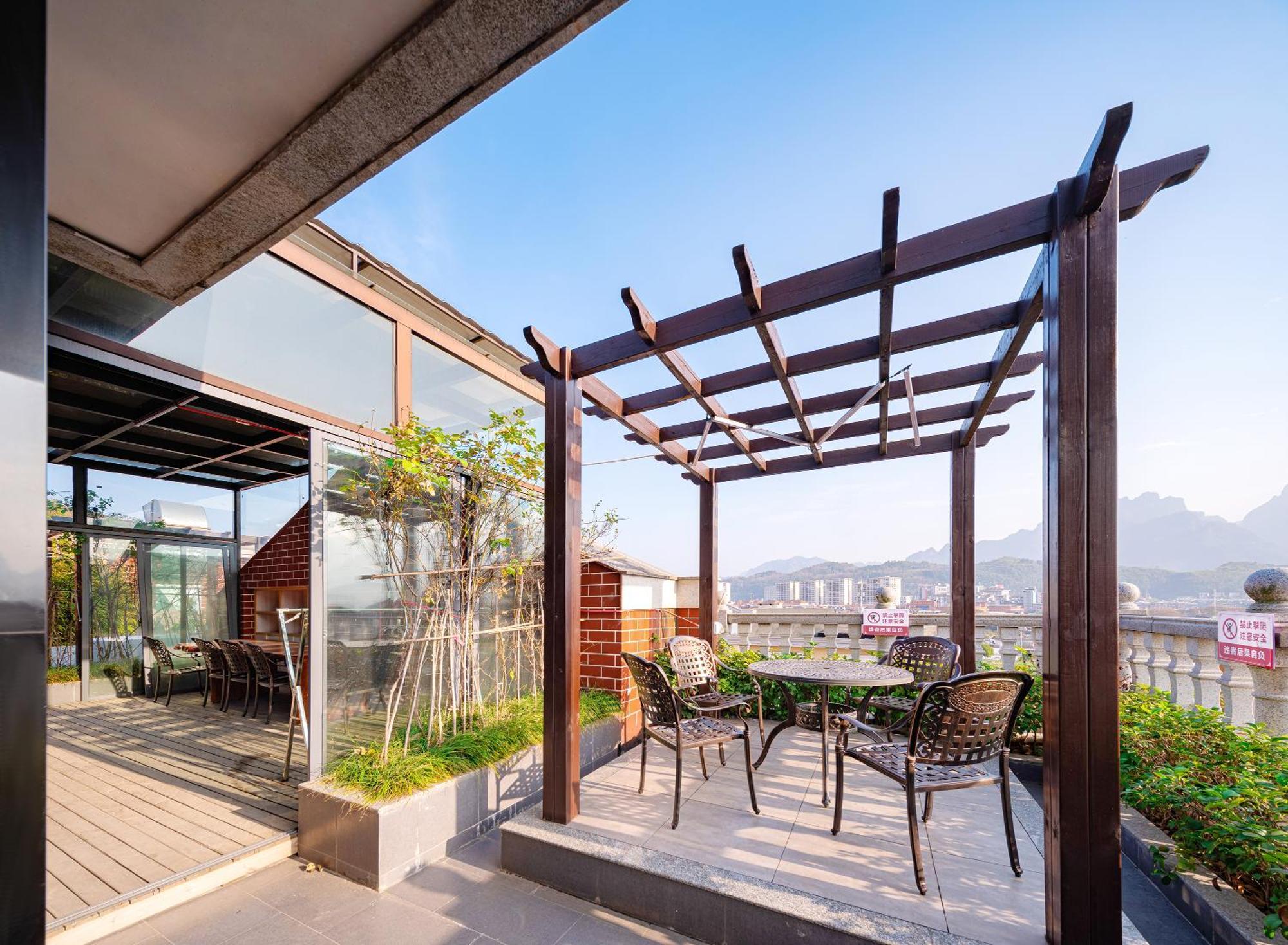 Zhangjiajie Dreamway Hotel - Free Pick Up Service Екстер'єр фото