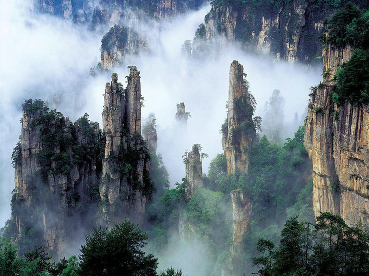 Zhangjiajie Dreamway Hotel - Free Pick Up Service Екстер'єр фото